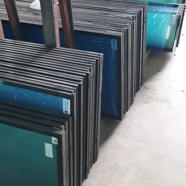 tại sao phải mua kính chống cháy