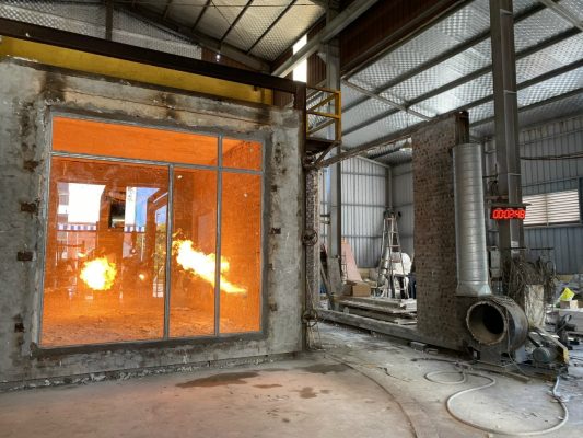 tinh-da-chuc-nang-cua-kinh-cuong-luc-chong-chay